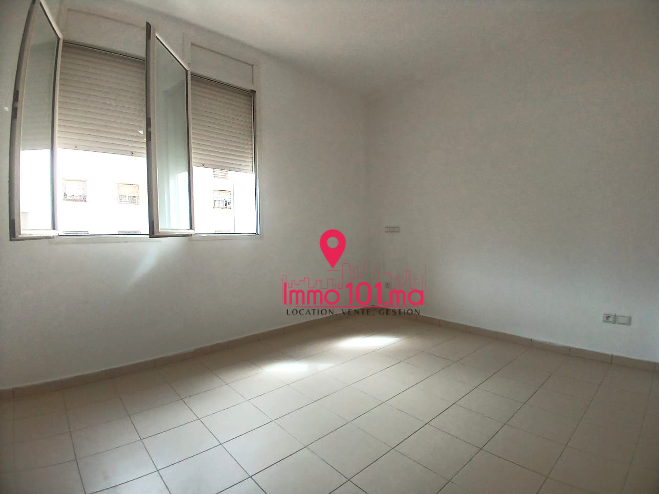 Appartement à vendre à Yaacoub El Mansour AYV2439